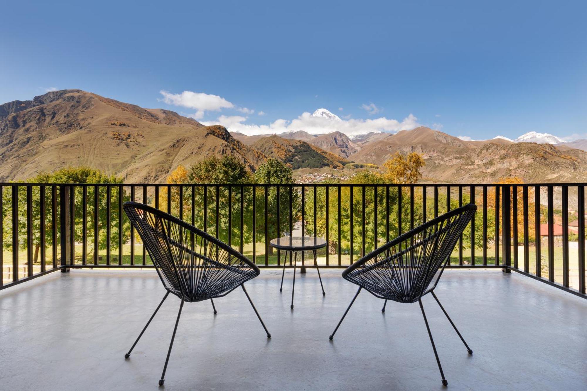 Hotel Intourist Kazbegi Exterior foto