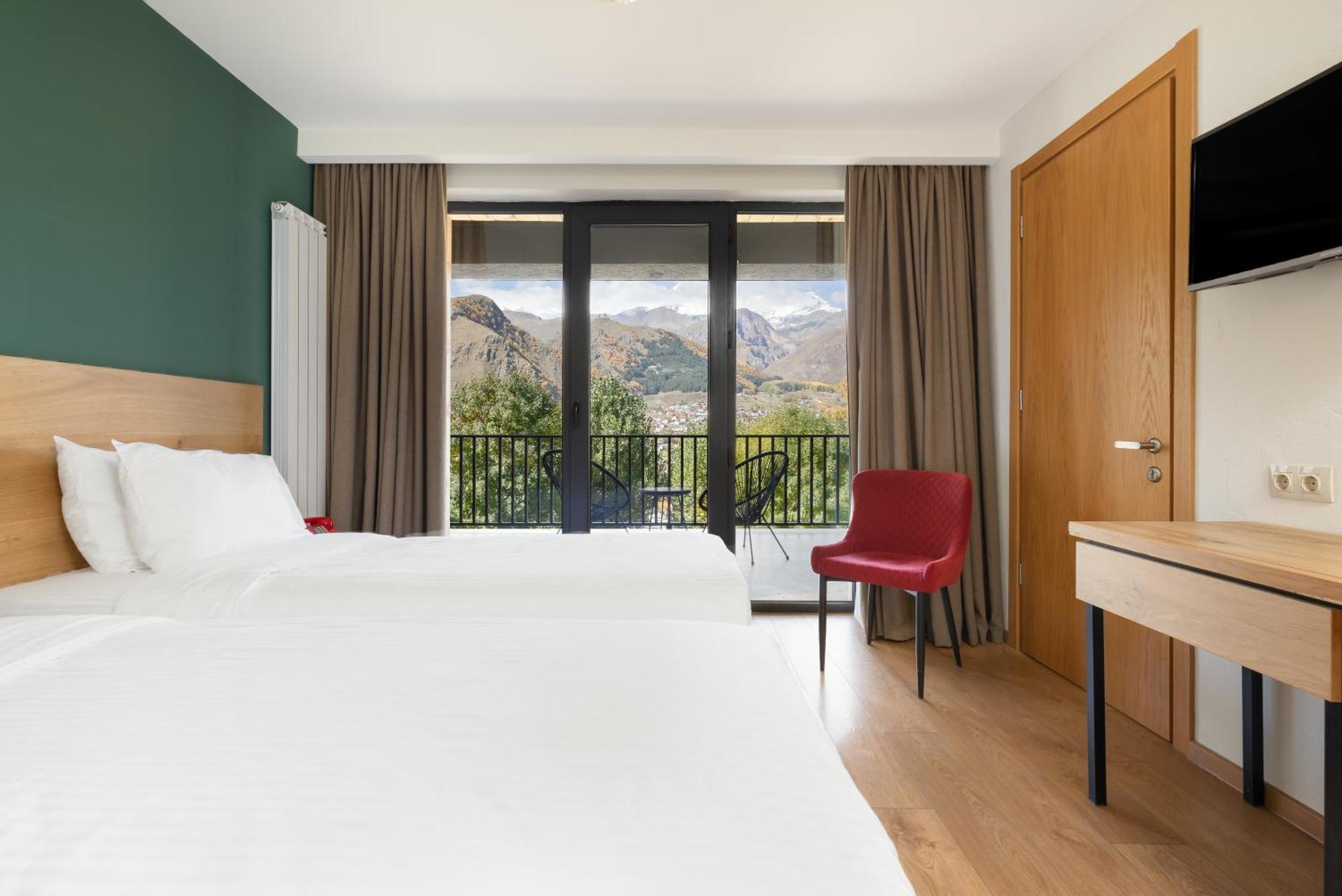 Hotel Intourist Kazbegi Exterior foto